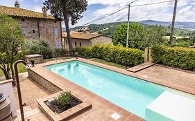 Un Petit Paradis